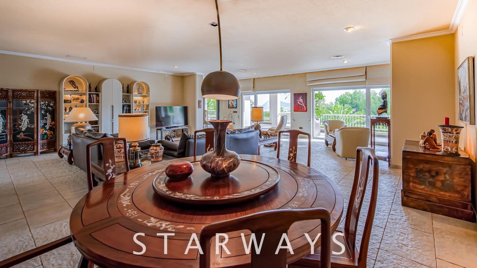 4 bedroom Villa for sale in Altea with pool garage - € 1,850,000 (Ref: 7665379)