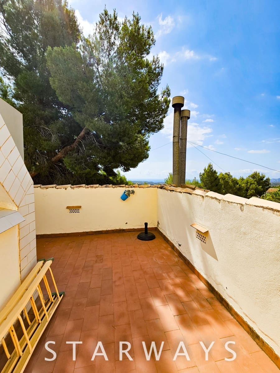 4 soveværelse Villa til salg i Callosa d'En Sarria med swimmingpool garage - € 525.000 (Ref: 7733835)