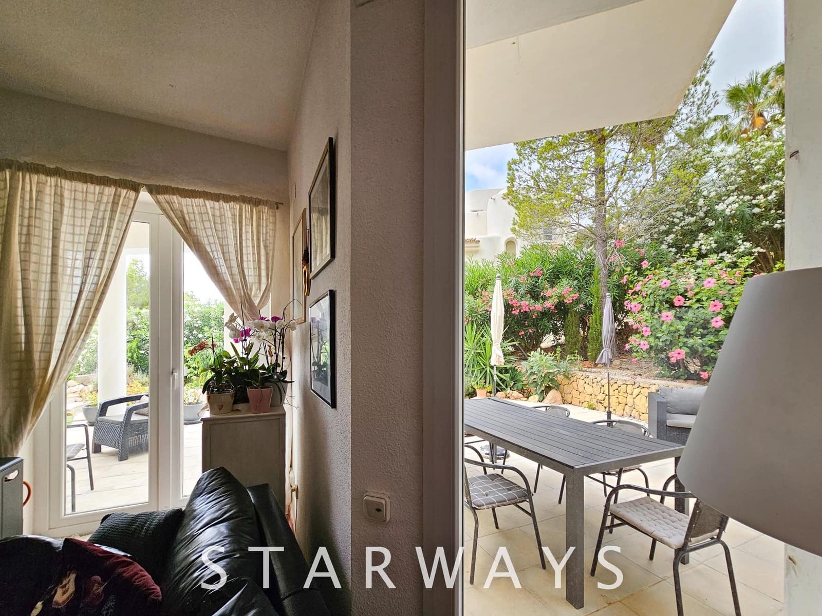 4 soveværelse Villa til salg i Callosa d'En Sarria med swimmingpool garage - € 525.000 (Ref: 7733835)