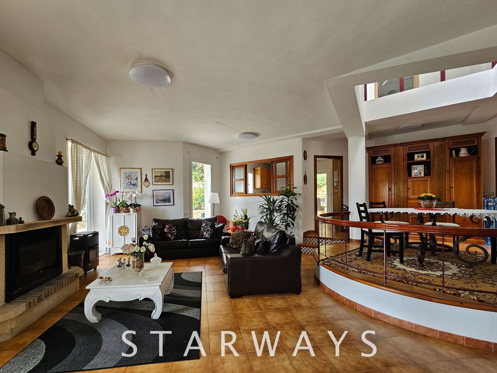 4 soveværelse Villa til salg i Callosa d'En Sarria med swimmingpool garage - € 525.000 (Ref: 7733835)