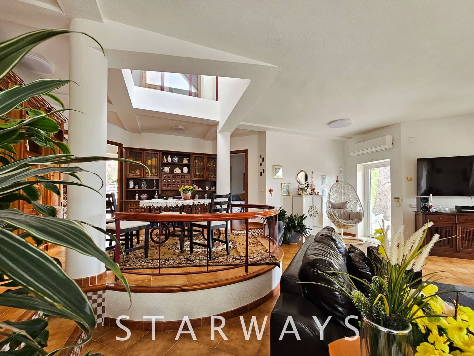 4 soveværelse Villa til salg i Callosa d'En Sarria med swimmingpool garage - € 525.000 (Ref: 7733835)