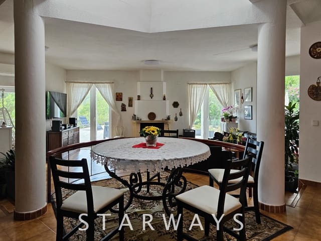 4 bedroom Villa for sale in Callosa d'En Sarrià with pool garage - € 525,000 (Ref: 7733835)