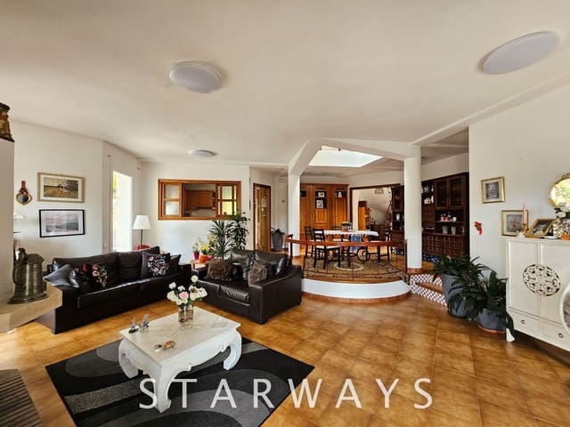 4 bedroom Villa for sale in Callosa d'En Sarrià with pool garage - € 525,000 (Ref: 7733835)