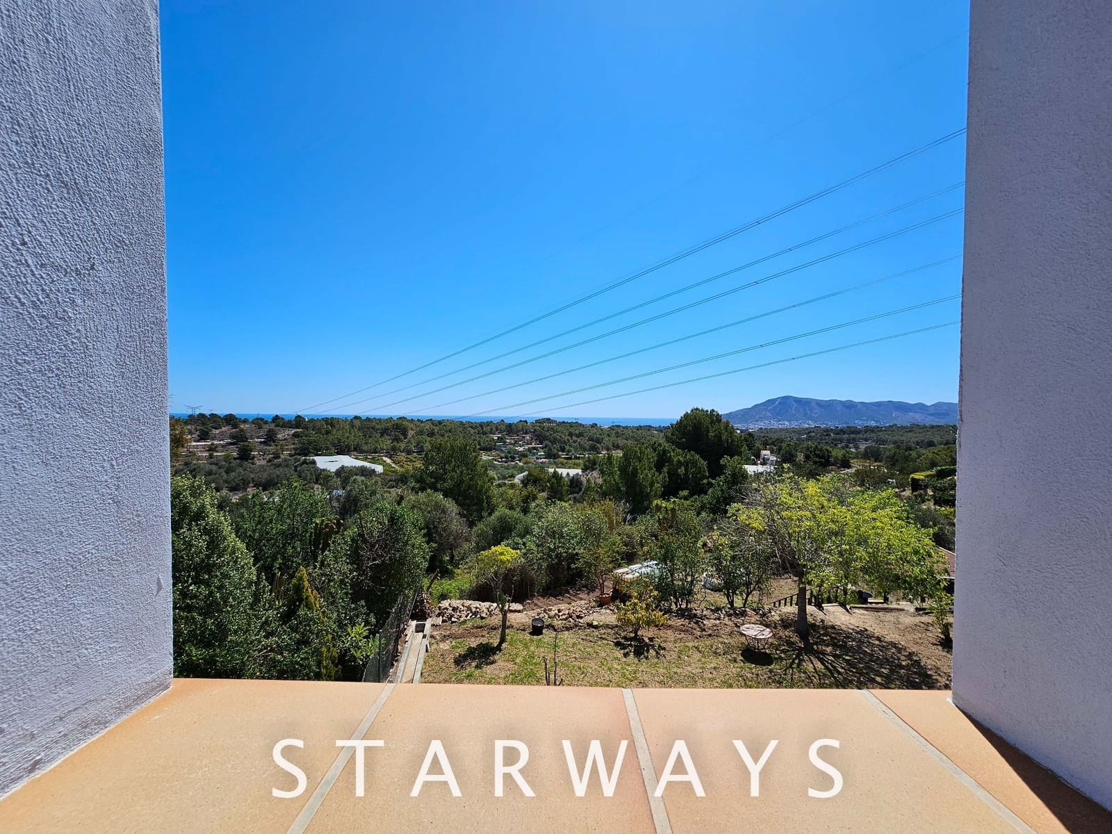 4 bedroom Villa for sale in La Nucia with garage - € 380,000 (Ref: 8255552)