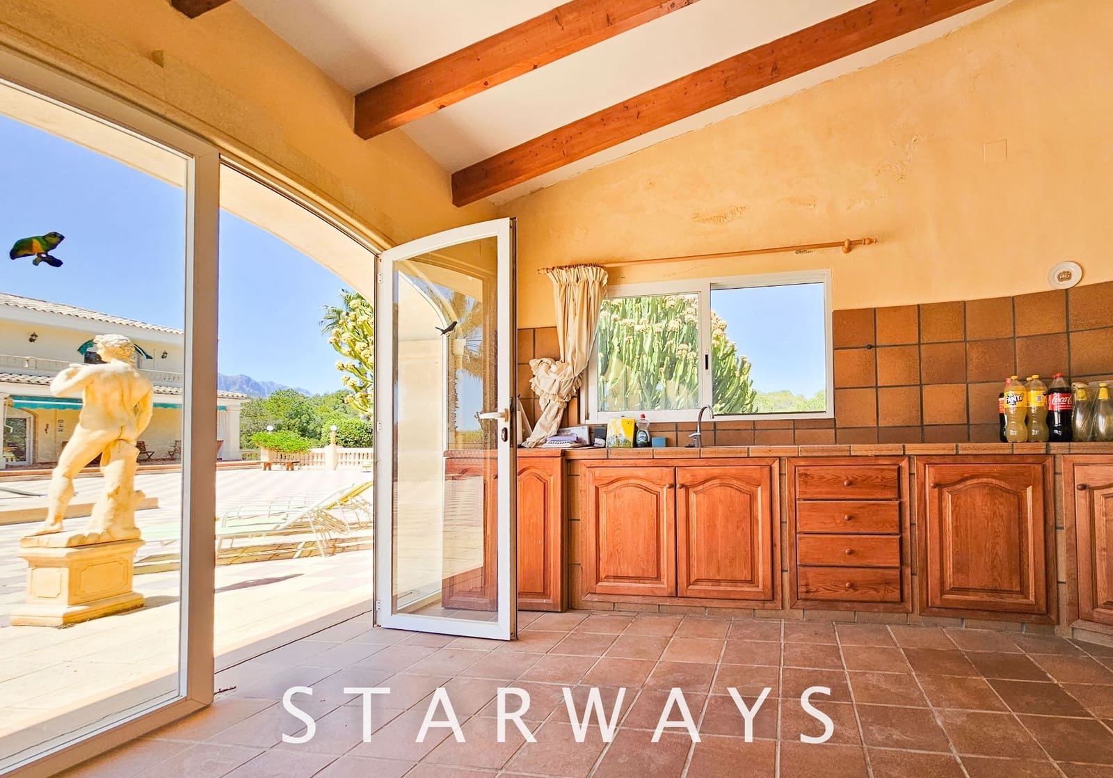 8 Zimmer Villa zu verkaufen in Alfaz del Pi / L'Alfas del Pi mit Pool Garage - 1.750.000 € (Ref: 8288970)