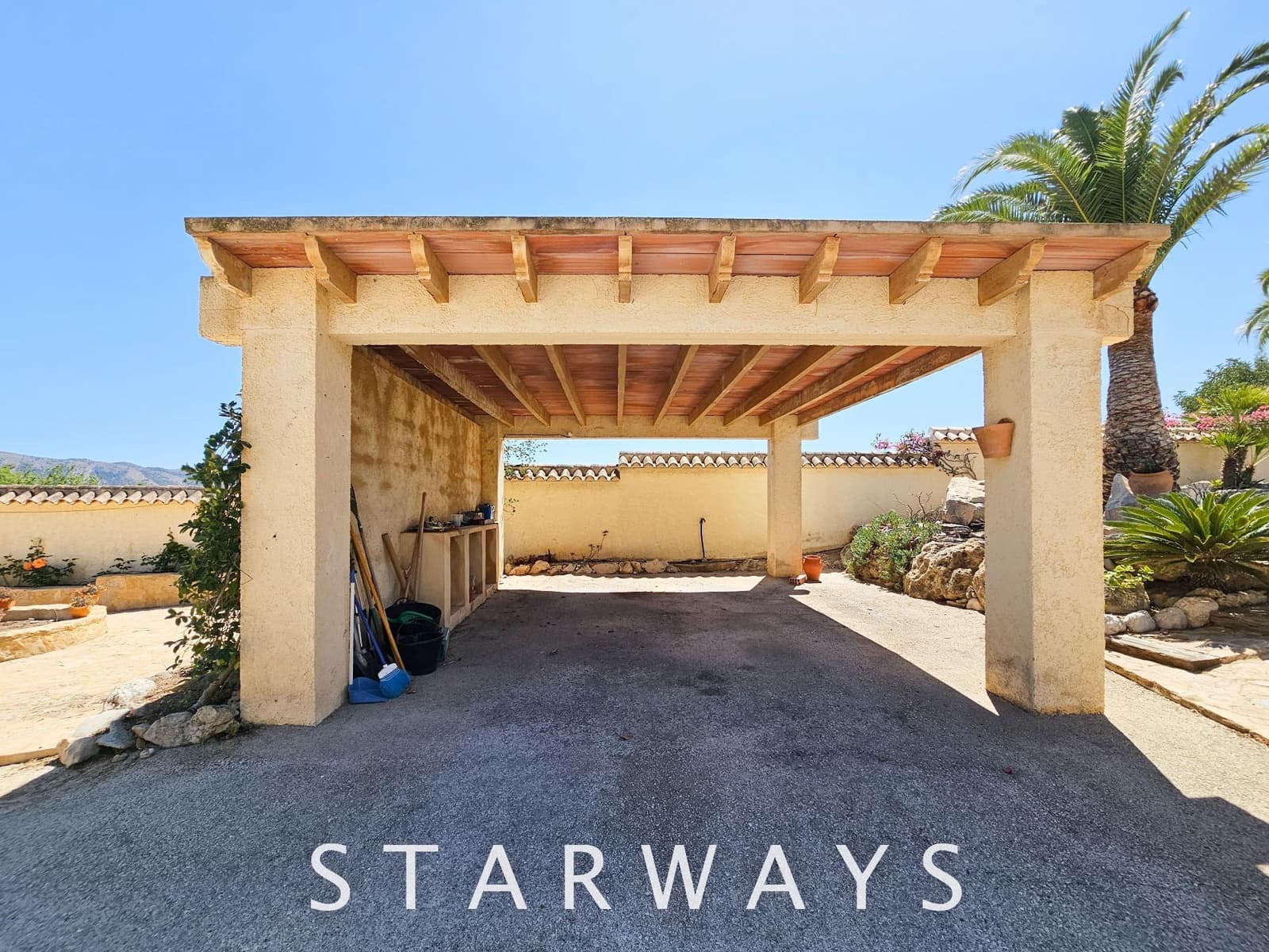 8 Zimmer Villa zu verkaufen in Alfaz del Pi / L'Alfas del Pi mit Pool Garage - 1.750.000 € (Ref: 8288970)