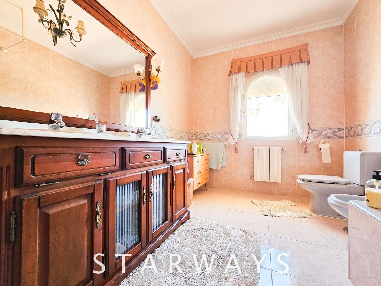 8 Zimmer Villa zu verkaufen in Alfaz del Pi / L'Alfas del Pi mit Pool Garage - 1.750.000 € (Ref: 8288970)