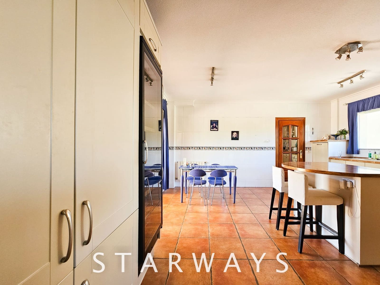 8 Zimmer Villa zu verkaufen in Alfaz del Pi / L'Alfas del Pi mit Pool Garage - 1.750.000 € (Ref: 8288970)