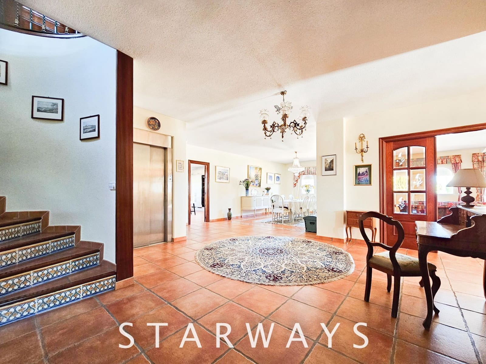 8 Zimmer Villa zu verkaufen in Alfaz del Pi / L'Alfas del Pi mit Pool Garage - 1.750.000 € (Ref: 8288970)