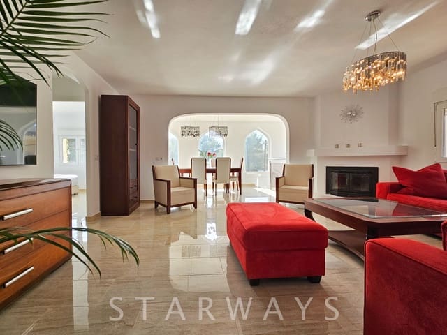 3 Zimmer Villa zu verkaufen in Alfaz del Pi / L'Alfàs del Pi mit Pool Garage - 795.000 € (Ref: 8324450)