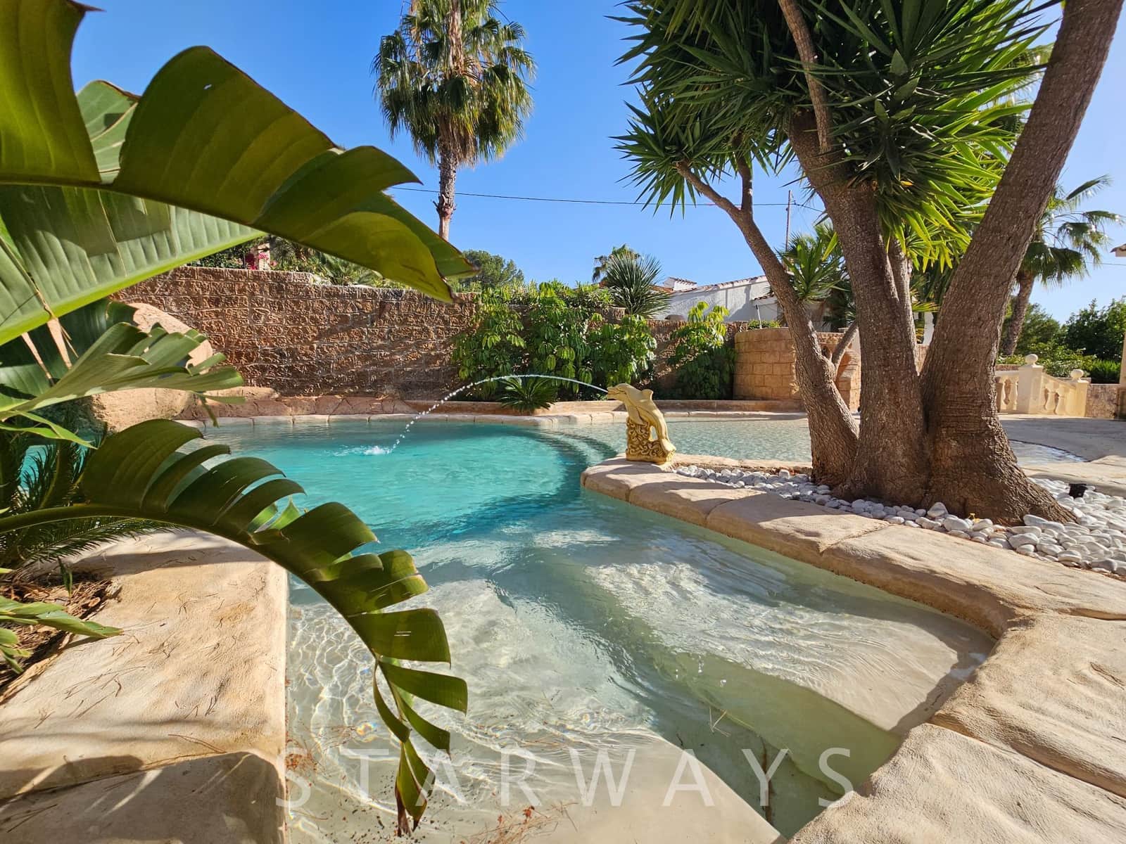 3 bedroom Villa for sale in Alfaz del Pi / L'Alfas del Pi with pool garage - € 795,000 (Ref: 8594861)