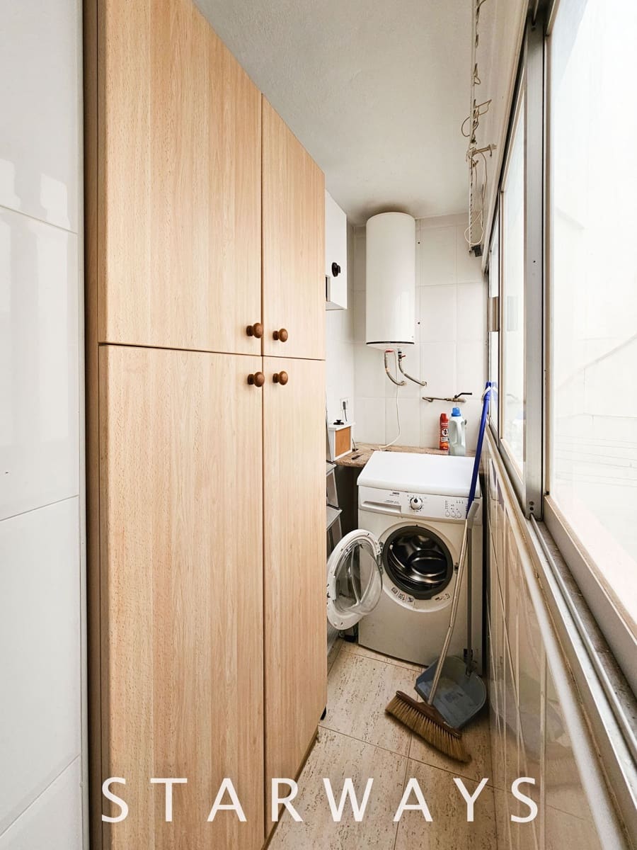 3 bedroom Apartment for sale in Benidorm with garage - € 299,000 (Ref: 8697826)