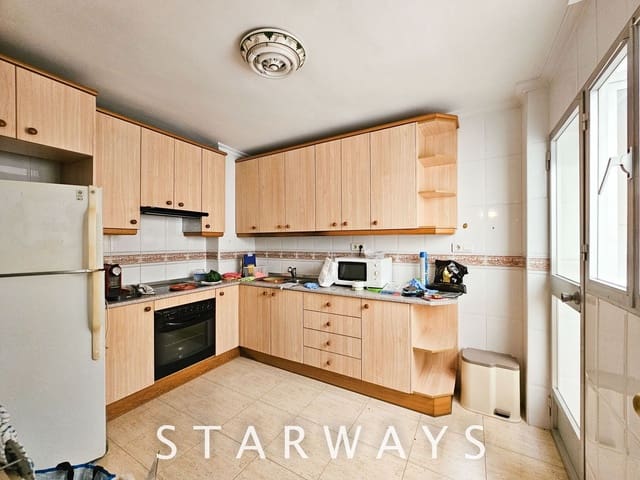 3 Zimmer Apartment zu verkaufen in Benidorm mit Garage - 299.000 € (Ref: 8697826)