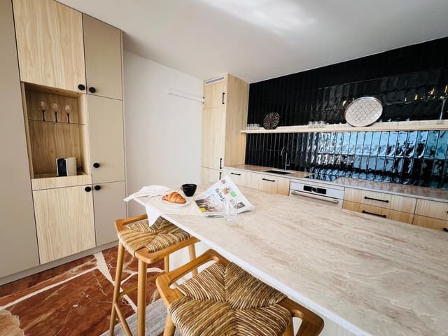 2 soveværelse Lejlighed til salg i Altea med garage - € 595.000 (Ref: 8842861)