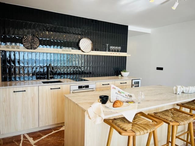 2 soveværelse Lejlighed til salg i Altea med garage - € 595.000 (Ref: 8842861)