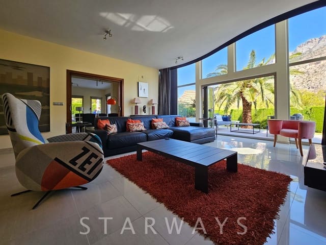 Chalet de 4 habitaciones en Altea en venta con piscina garaje - 1.200.000 € (Ref: 8842862)