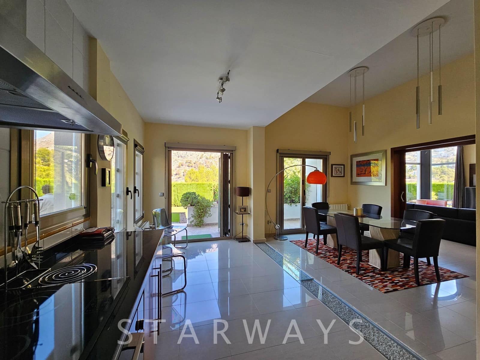 Chalet de 4 habitaciones en Altea en venta con piscina garaje - 1.200.000 € (Ref: 8842862)