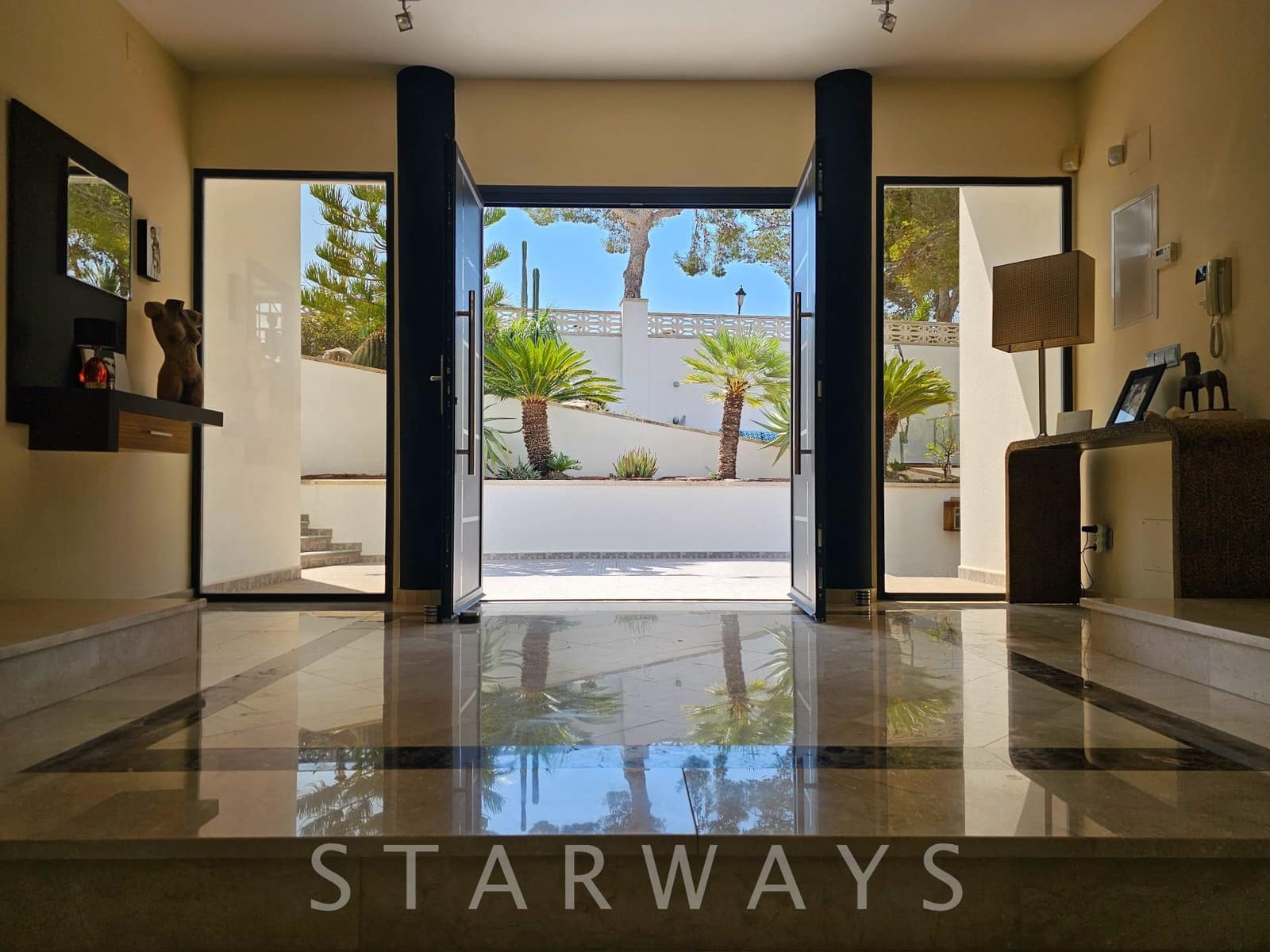 Chalet de 4 habitaciones en Altea en venta con piscina garaje - 1.200.000 € (Ref: 8842862)