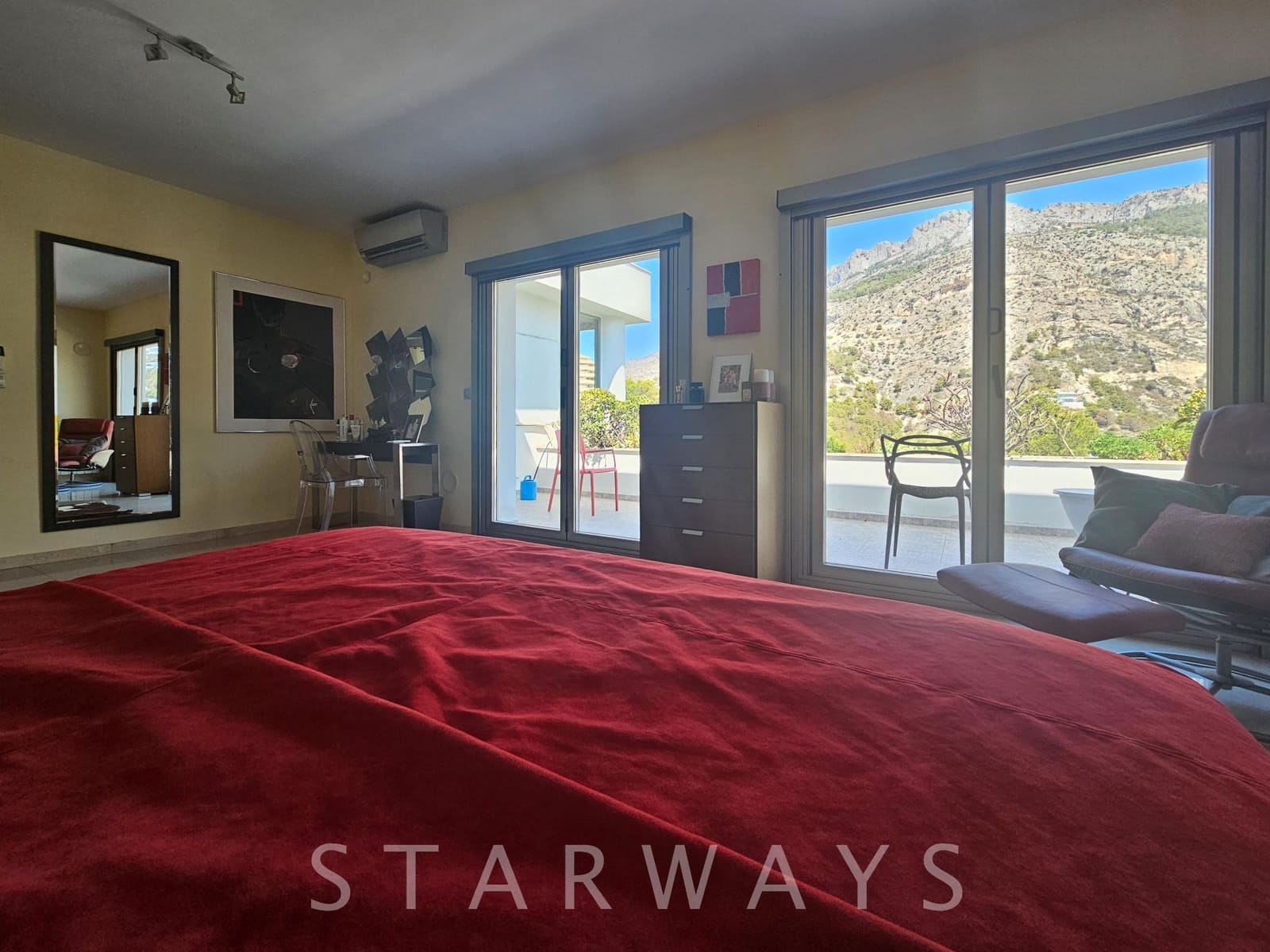 Chalet de 4 habitaciones en Altea en venta con piscina garaje - 1.200.000 € (Ref: 8842862)