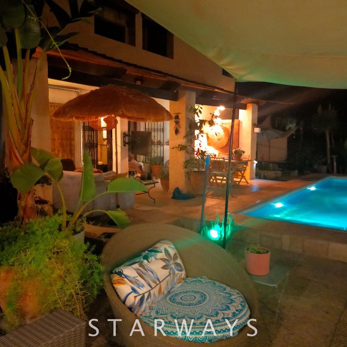 7 Zimmer Villa zu verkaufen in Altea mit Pool Garage - 765.000 € (Ref: 8912632)