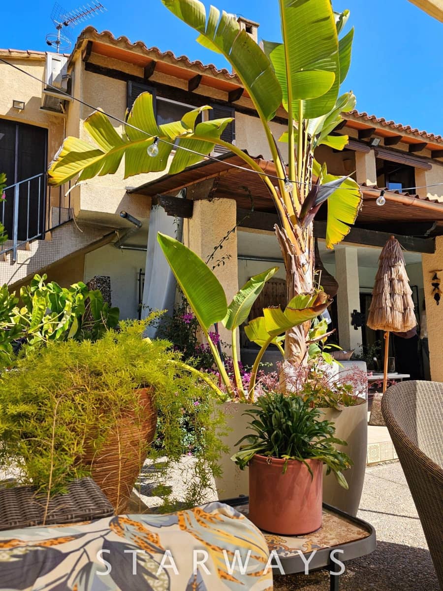 7 Zimmer Villa zu verkaufen in Altea mit Pool Garage - 765.000 € (Ref: 8912632)