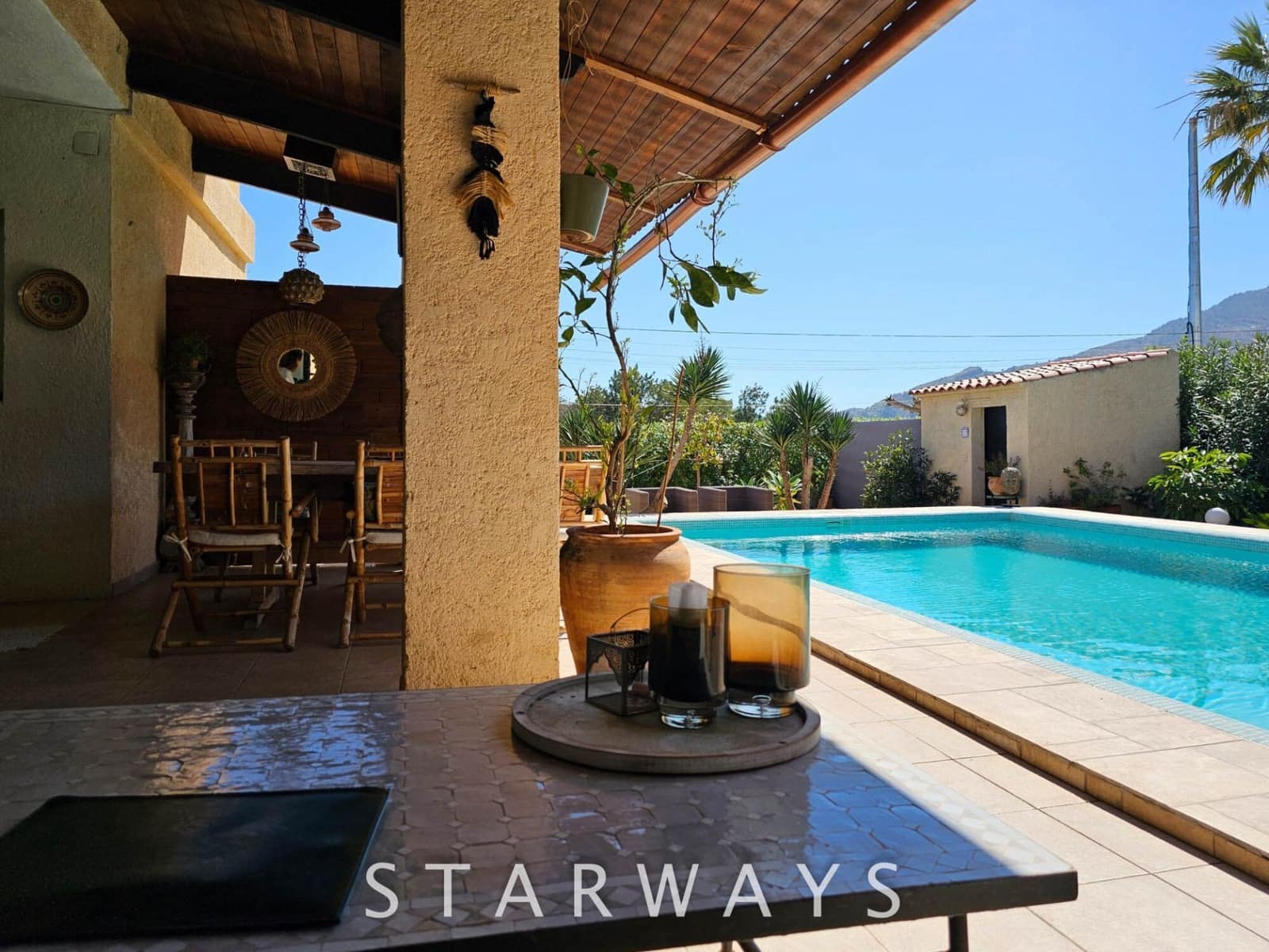 7 Zimmer Villa zu verkaufen in Altea mit Pool Garage - 765.000 € (Ref: 8912632)