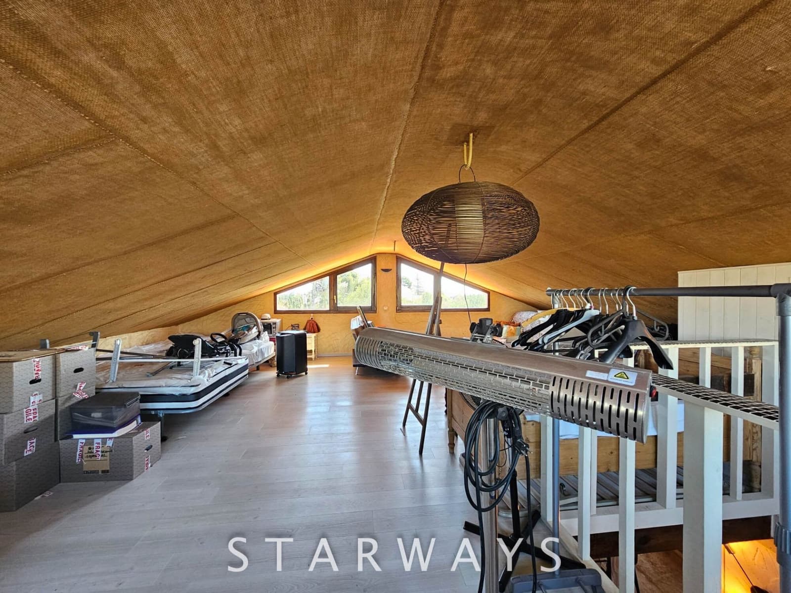 7 Zimmer Villa zu verkaufen in Altea mit Pool Garage - 765.000 € (Ref: 8912632)