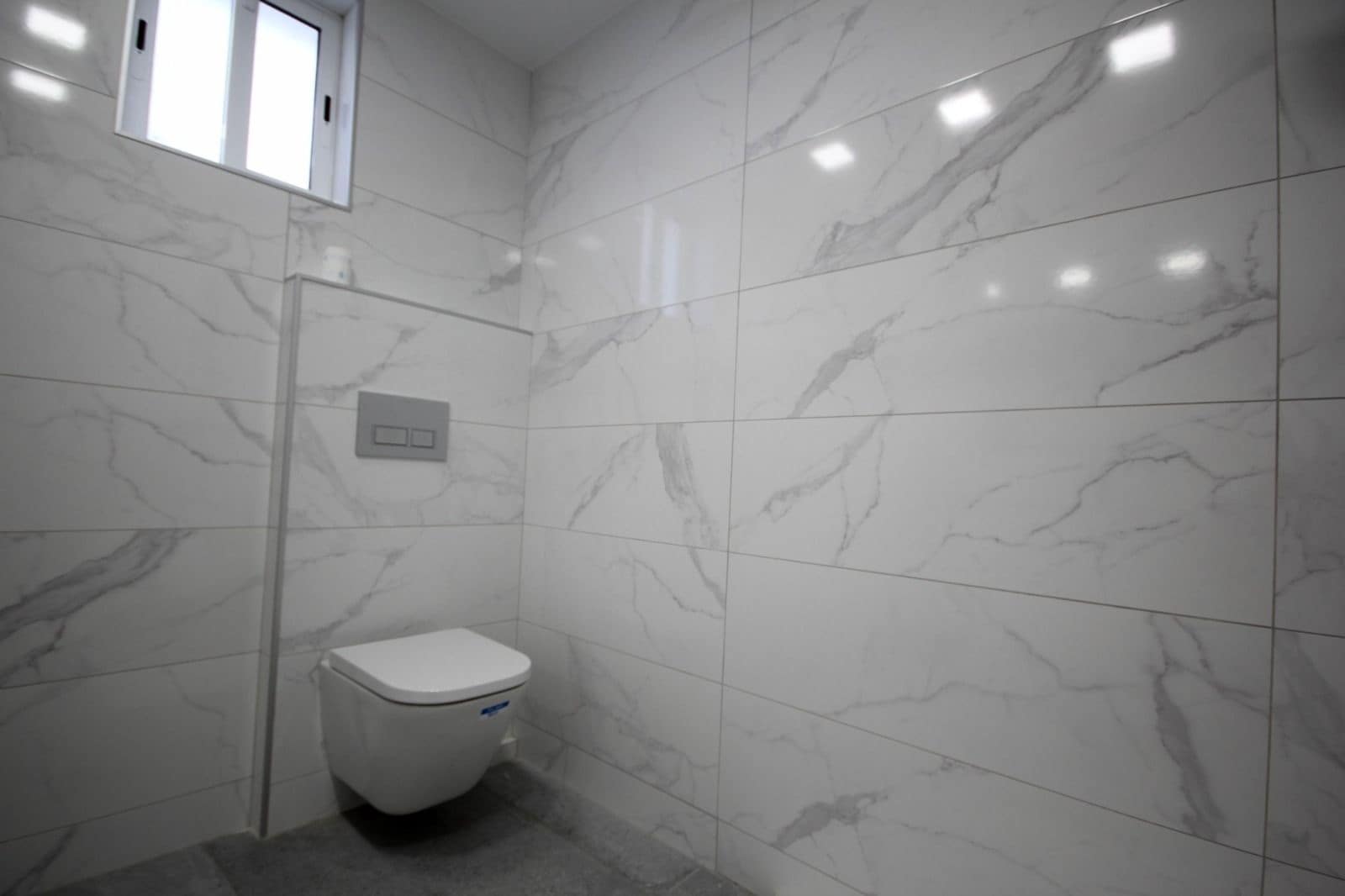 5 soveværelse Villa til salg i La Nucia med swimmingpool - € 1.155.000 (Ref: 9019854)