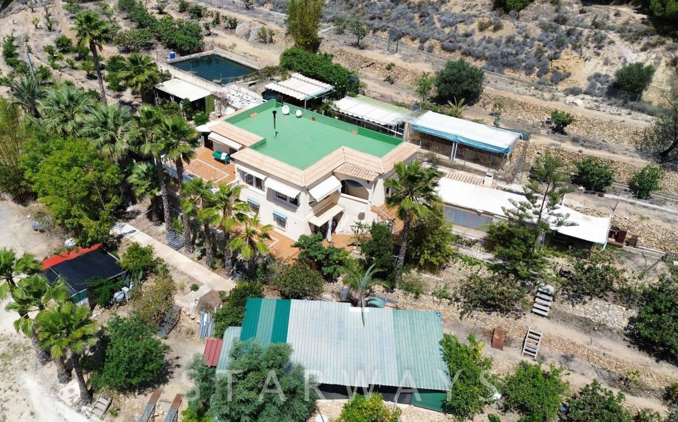 5 Zimmer Villa zu verkaufen in La Nucia mit Garage - 595.000 € (Ref: 9019855)