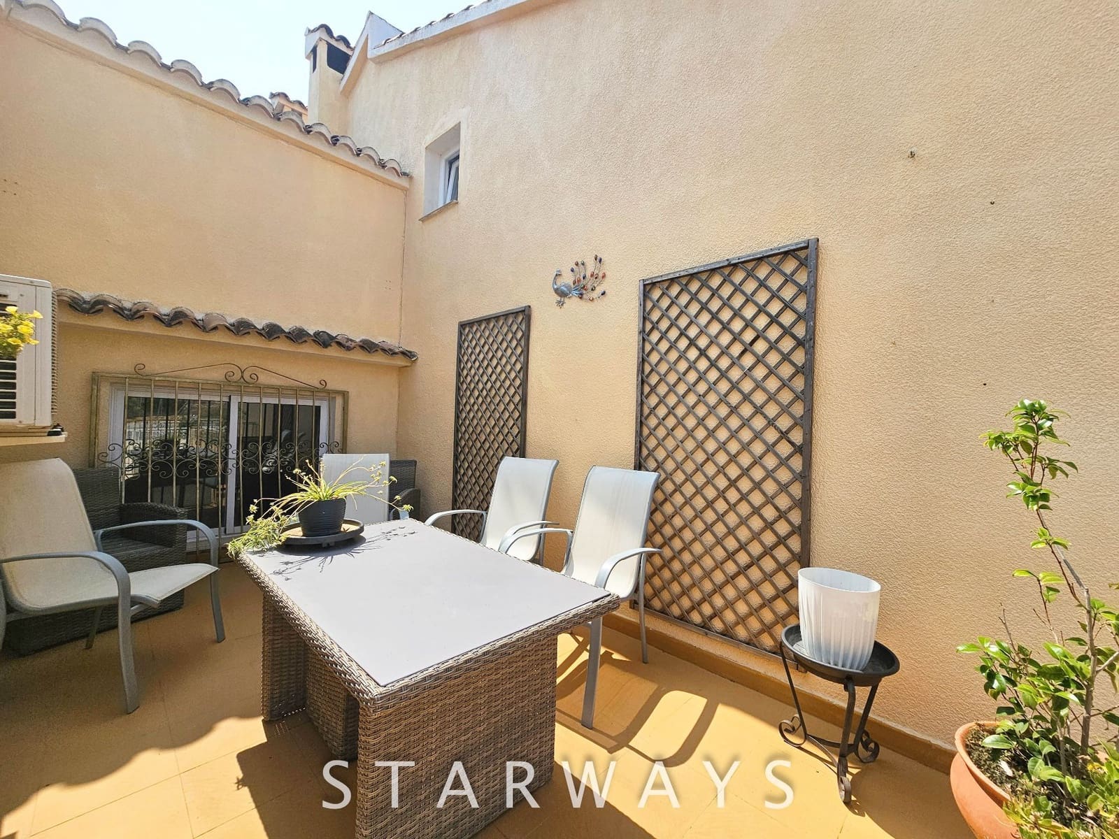 3 sovrum Semi-fristående Villa till salu i Alfaz del Pi / L'Alfas del Pi med pool garage - 375 000 € (Ref: 9037678)