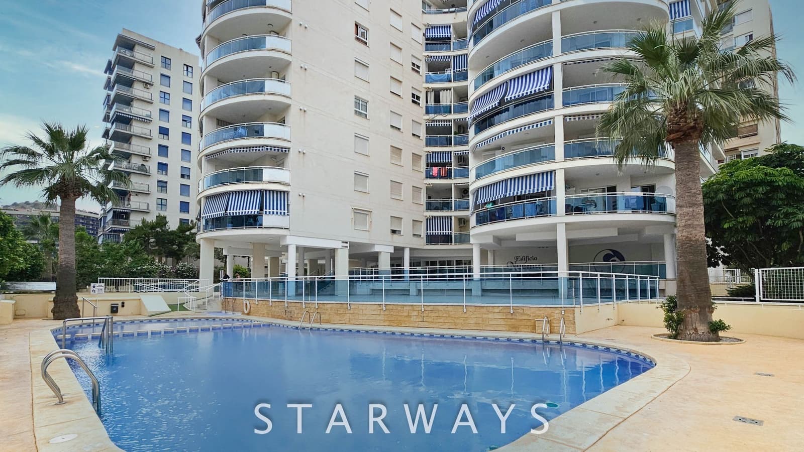 3 makuuhuone Kattohuoneisto myytävänä paikassa La Villajoyosa / Vila Joiosa mukana uima-altaan 
autotalli - 550 000 € (Ref: 9068523)