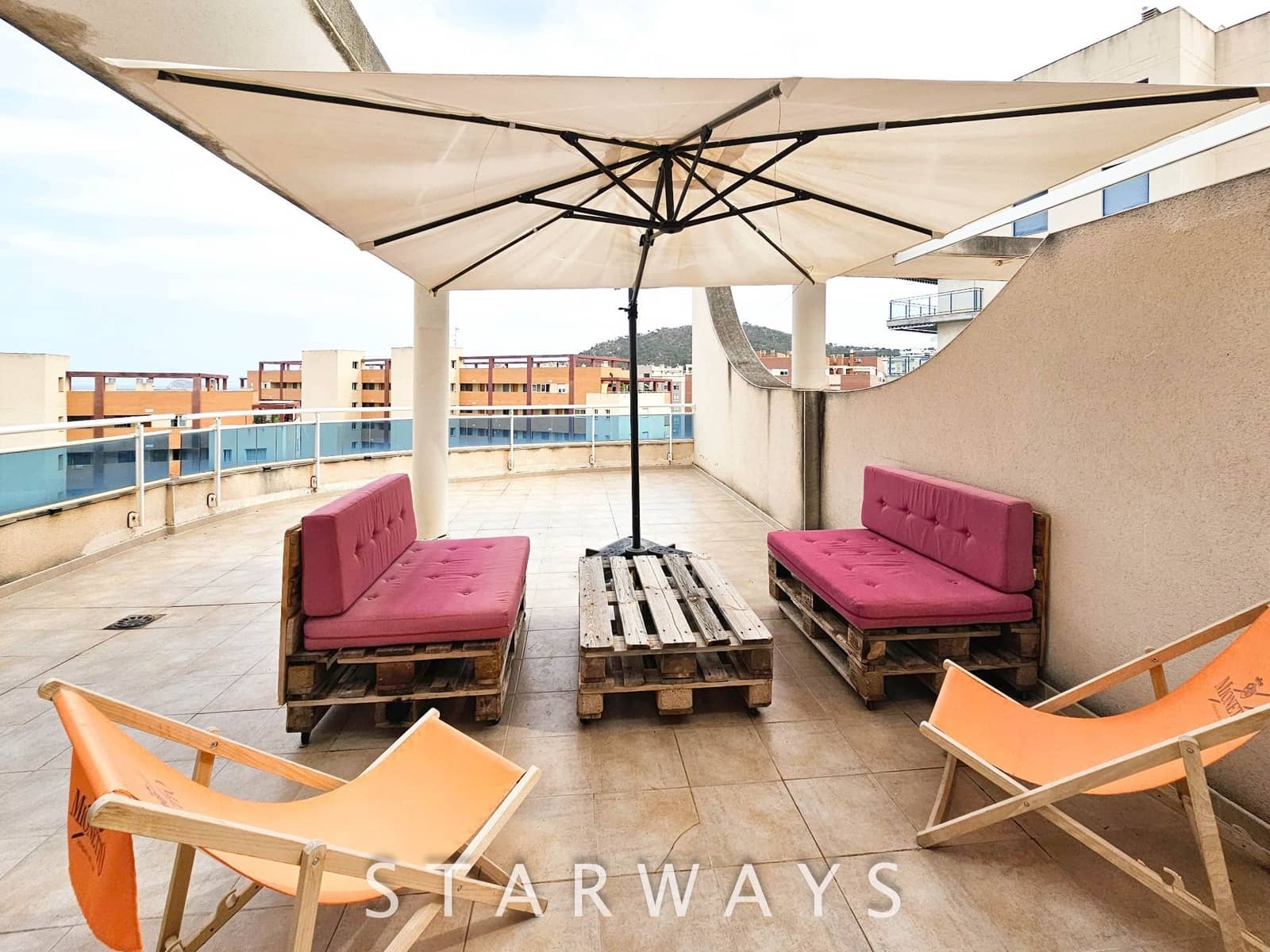 3 makuuhuone Kattohuoneisto myytävänä paikassa La Villajoyosa / Vila Joiosa mukana uima-altaan 
autotalli - 550 000 € (Ref: 9068523)