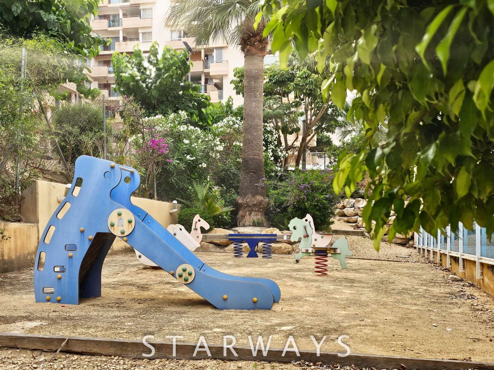 3 makuuhuone Kattohuoneisto myytävänä paikassa La Villajoyosa / Vila Joiosa mukana uima-altaan 
autotalli - 550 000 € (Ref: 9068523)