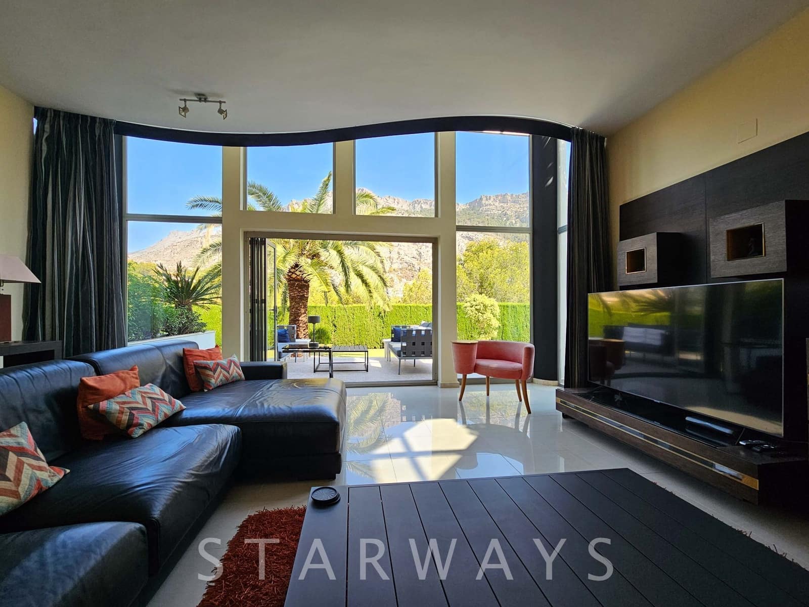 4 Zimmer Villa zu verkaufen in Altea mit Pool Garage - 1.200.000 € (Ref: 9130266)