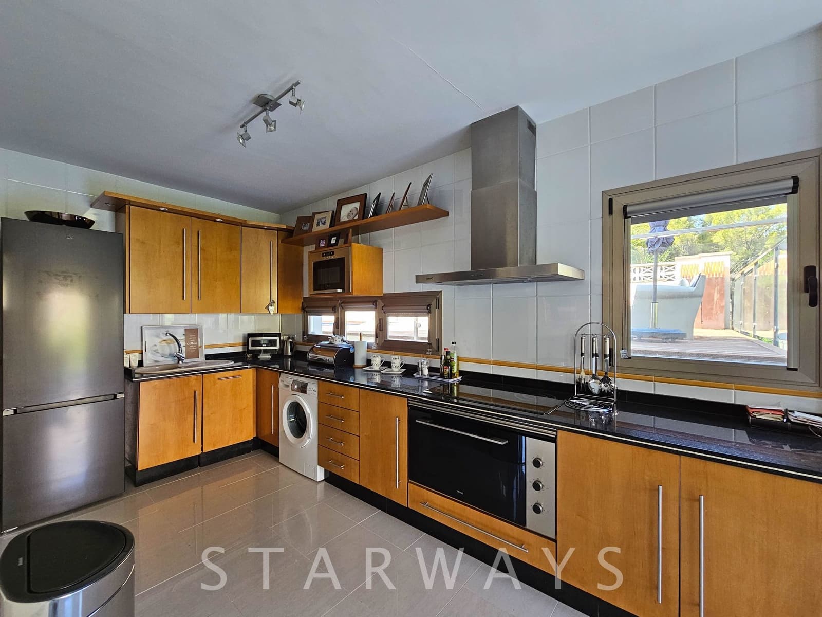 4 Zimmer Villa zu verkaufen in Altea mit Pool Garage - 1.200.000 € (Ref: 9130266)