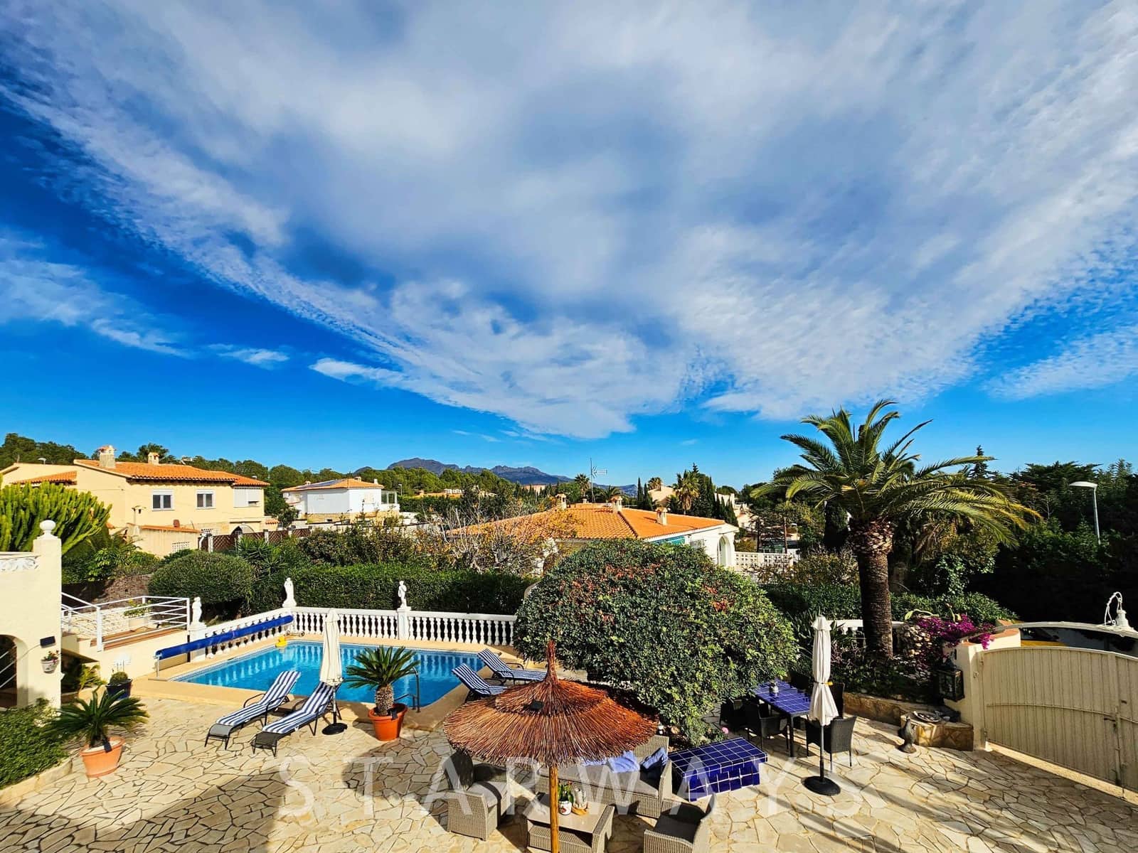 8 bedroom Villa for sale in La Nucia with pool garage - € 595,000 (Ref: 9130267)