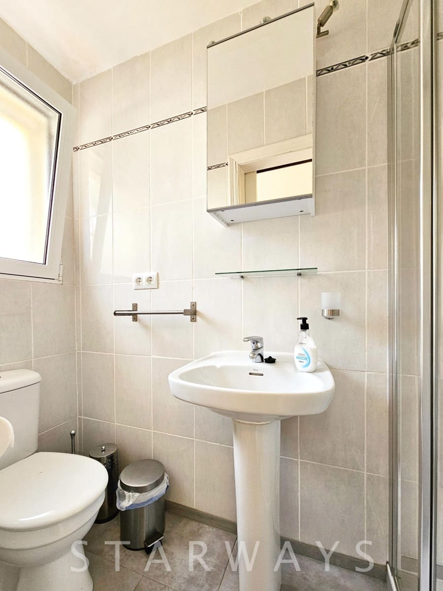 8 bedroom Villa for sale in La Nucia with pool garage - € 595,000 (Ref: 9130267)