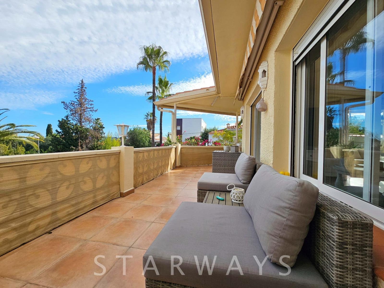 8 bedroom Villa for sale in La Nucia with pool garage - € 595,000 (Ref: 9130267)