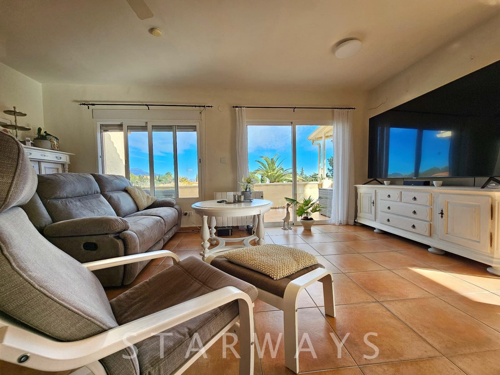 8 bedroom Villa for sale in La Nucia with pool garage - € 595,000 (Ref: 9130267)