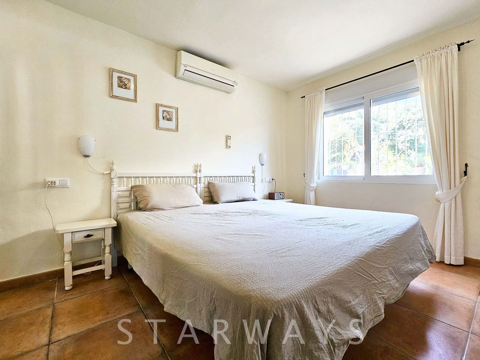 8 bedroom Villa for sale in La Nucia with pool garage - € 595,000 (Ref: 9130267)