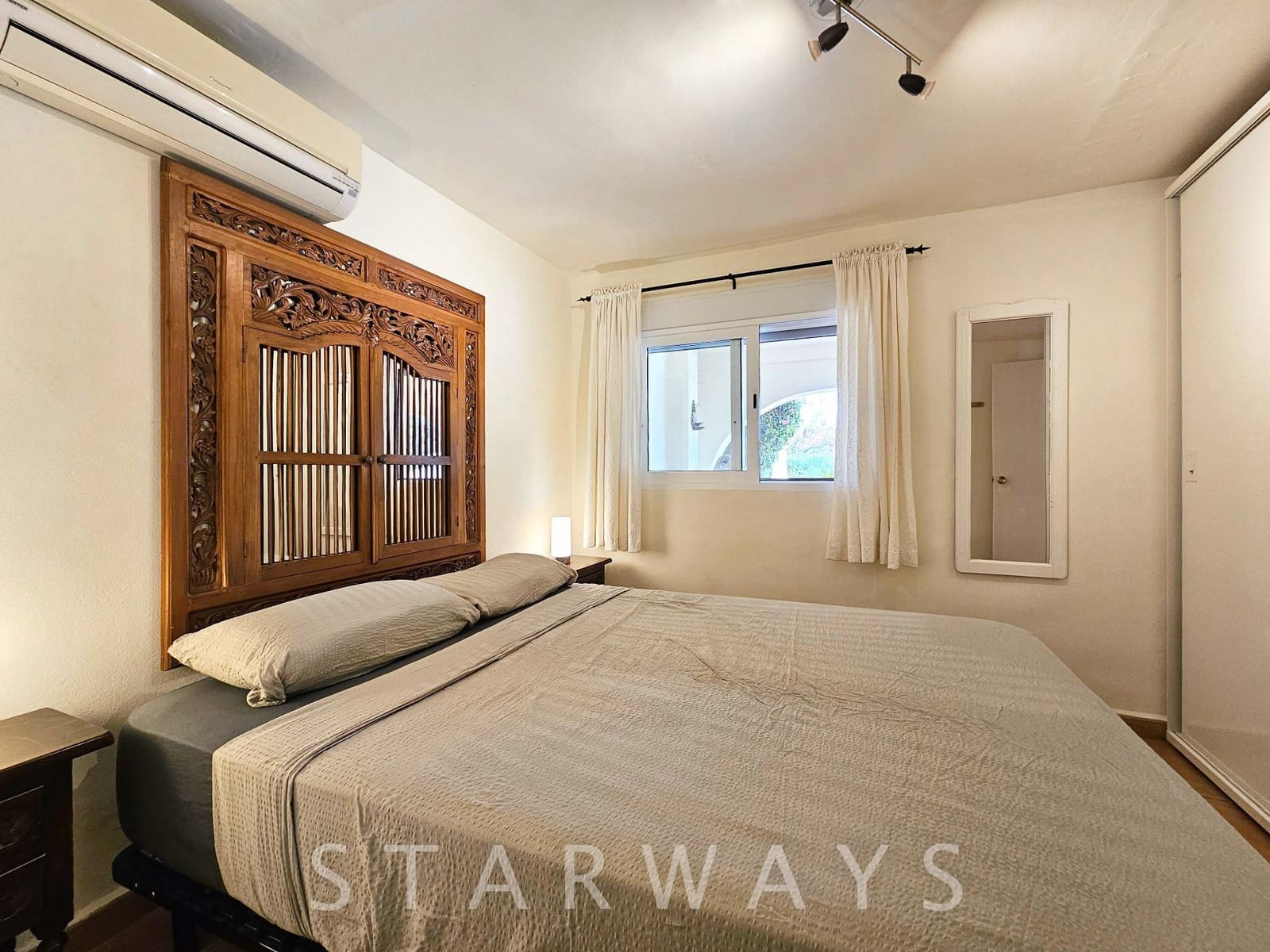 8 bedroom Villa for sale in La Nucia with pool garage - € 595,000 (Ref: 9130267)