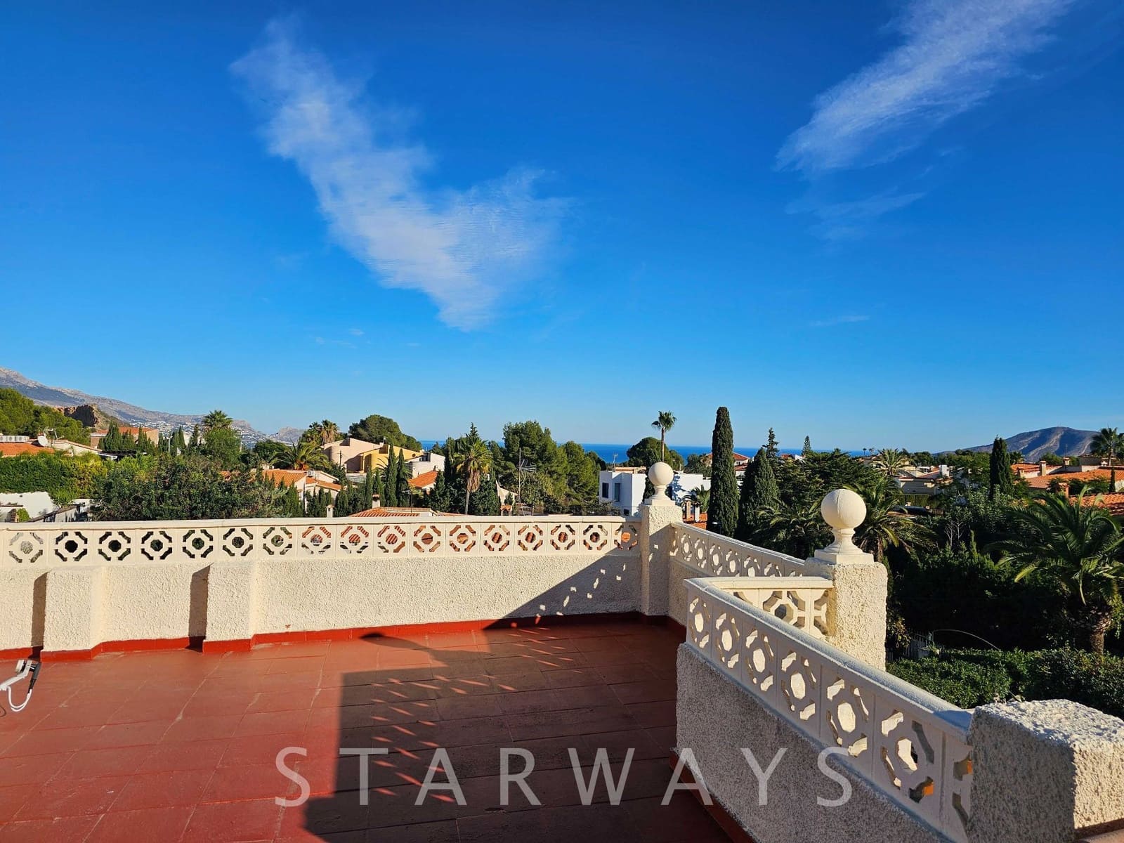 8 bedroom Villa for sale in La Nucia with pool garage - € 595,000 (Ref: 9130267)