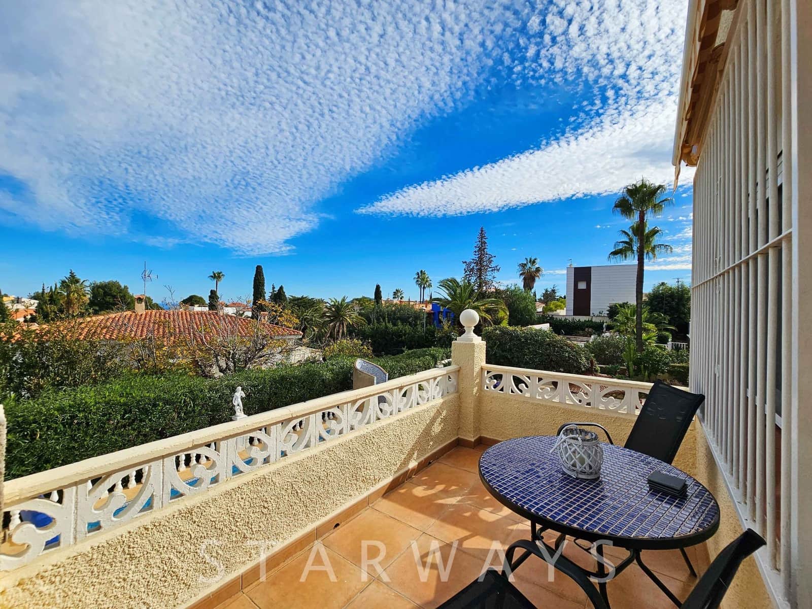 8 bedroom Villa for sale in La Nucia with pool garage - € 595,000 (Ref: 9130267)