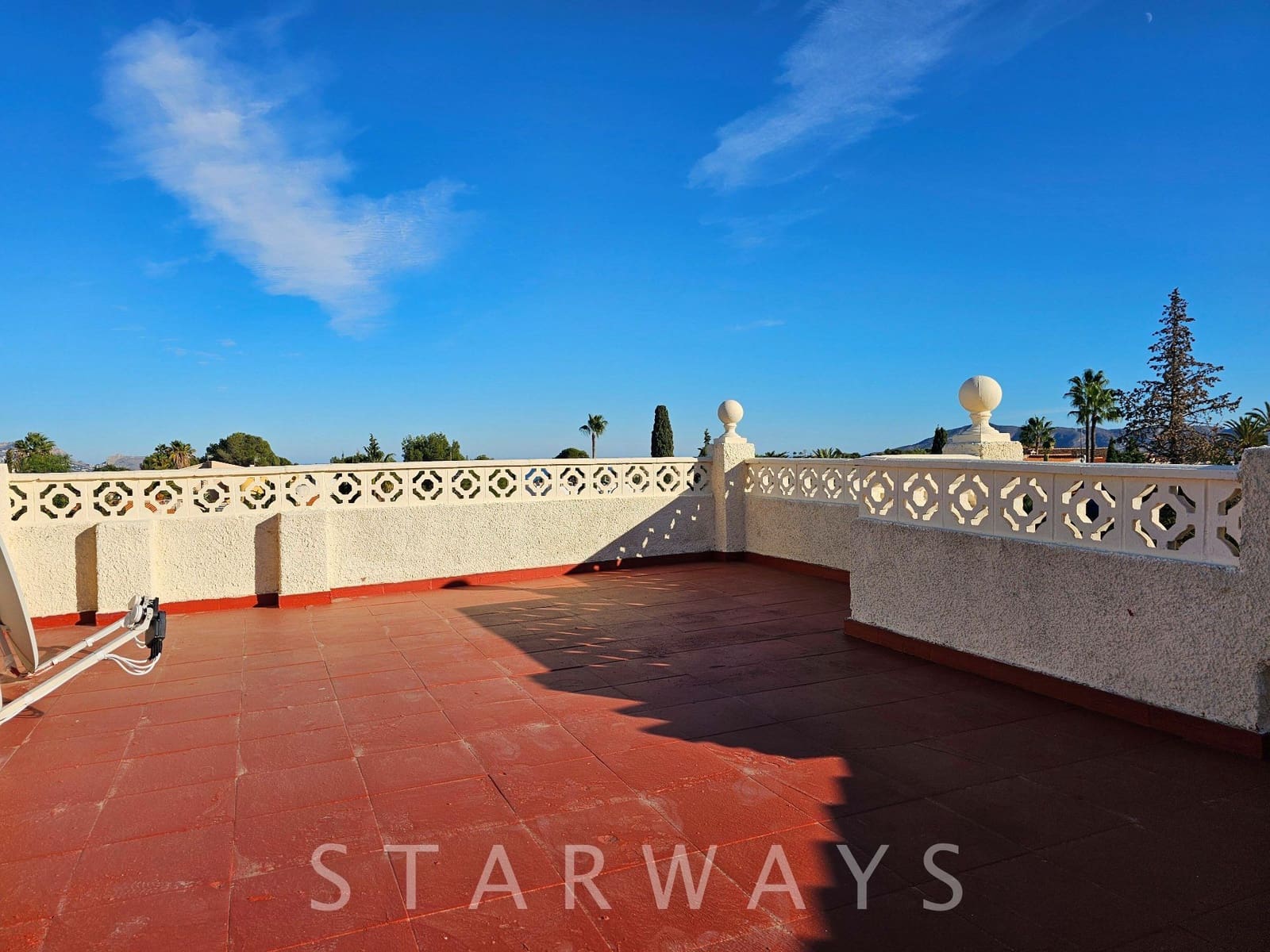 8 bedroom Villa for sale in La Nucia with pool garage - € 595,000 (Ref: 9130267)