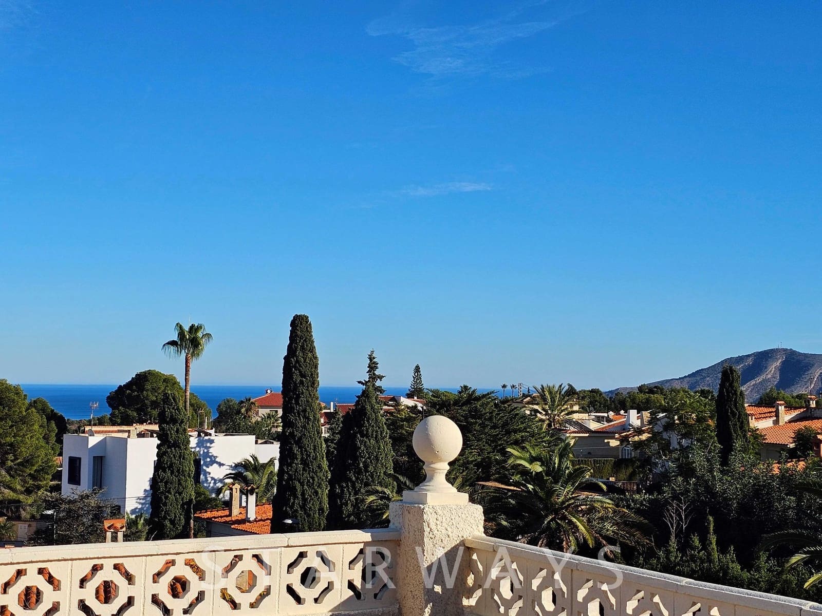 8 bedroom Villa for sale in La Nucia with pool garage - € 595,000 (Ref: 9130267)