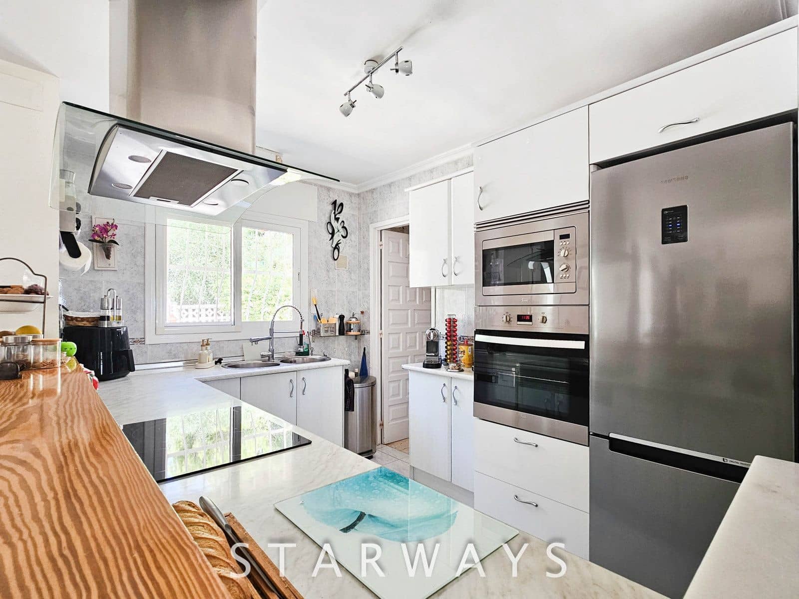 2 Zimmer Villa zu verkaufen in Alfaz del Pi / L'Alfas del Pi mit Pool Garage - 549.000 € (Ref: 9154736)