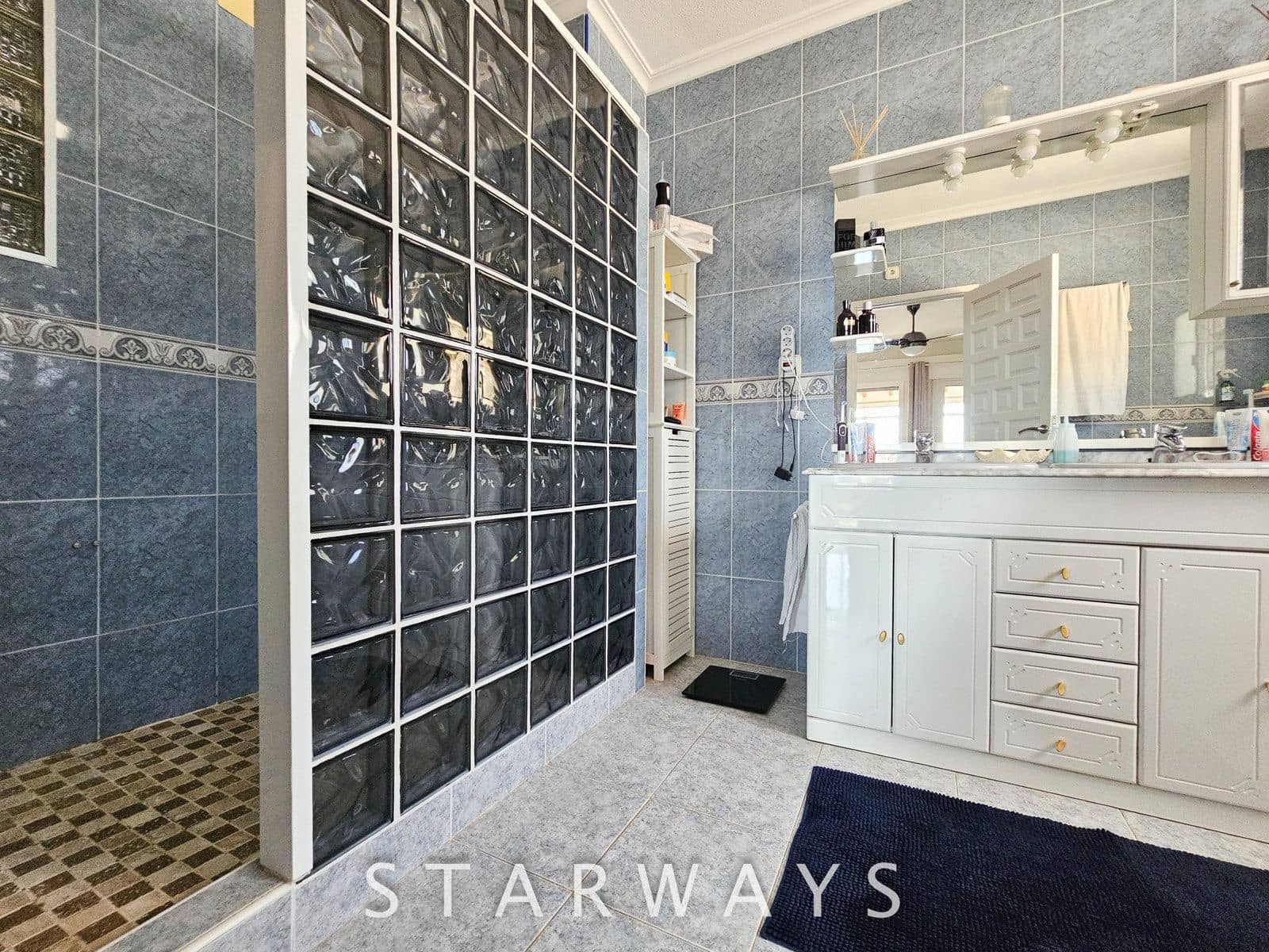 2 Zimmer Villa zu verkaufen in Alfaz del Pi / L'Alfas del Pi mit Pool Garage - 549.000 € (Ref: 9154736)