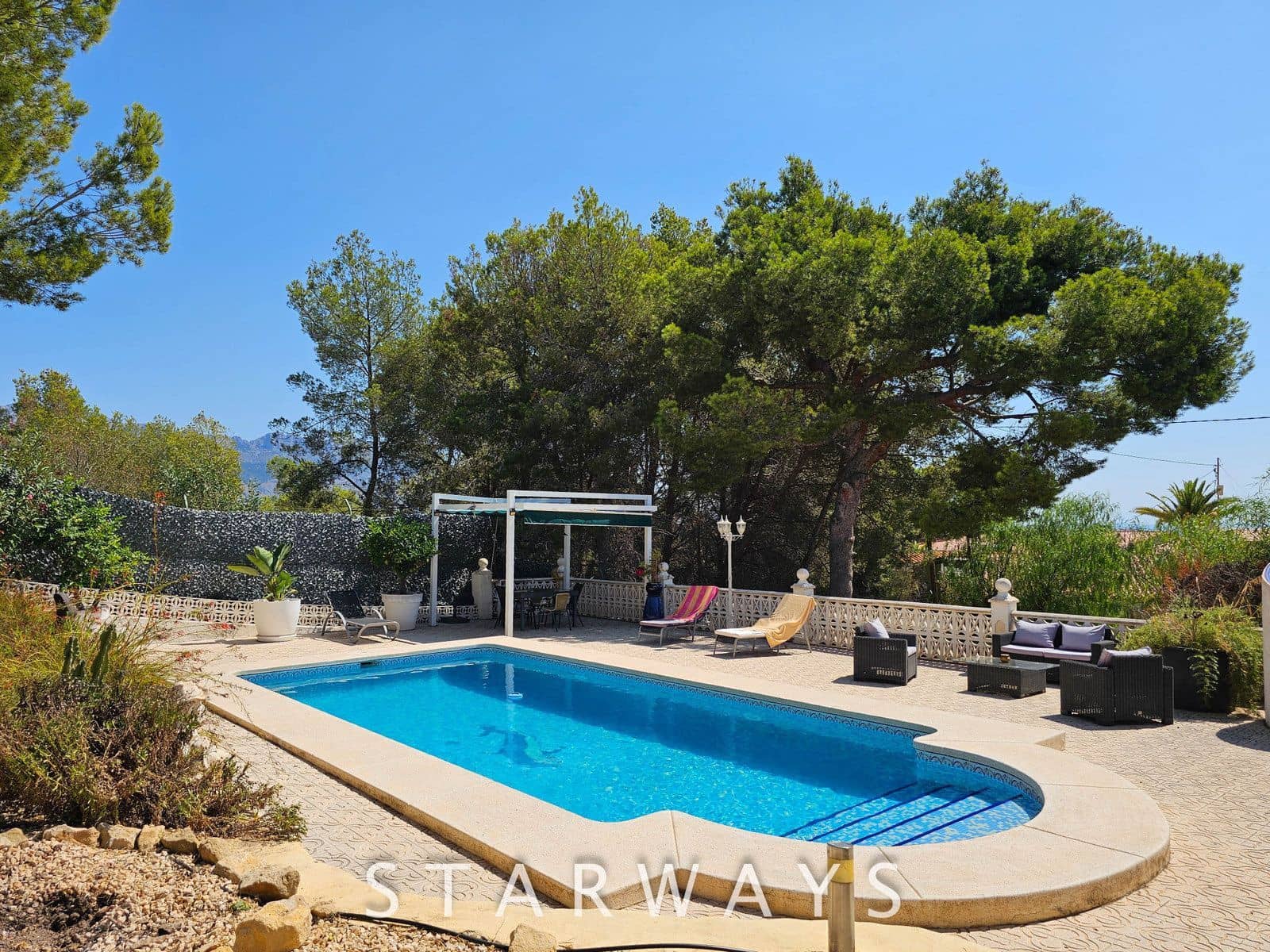 2 Zimmer Villa zu verkaufen in Alfaz del Pi / L'Alfas del Pi mit Pool Garage - 549.000 € (Ref: 9154736)