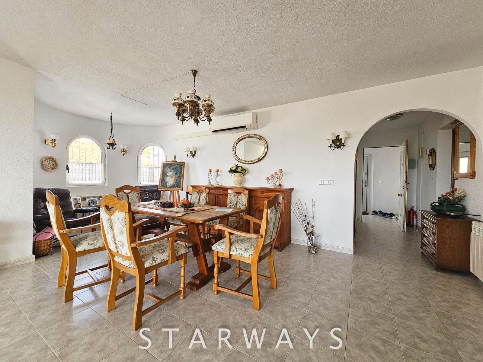 7 Zimmer Villa zu verkaufen in Alfaz del Pi / L'Alfas del Pi mit Pool Garage - 462.000 € (Ref: 9169322)