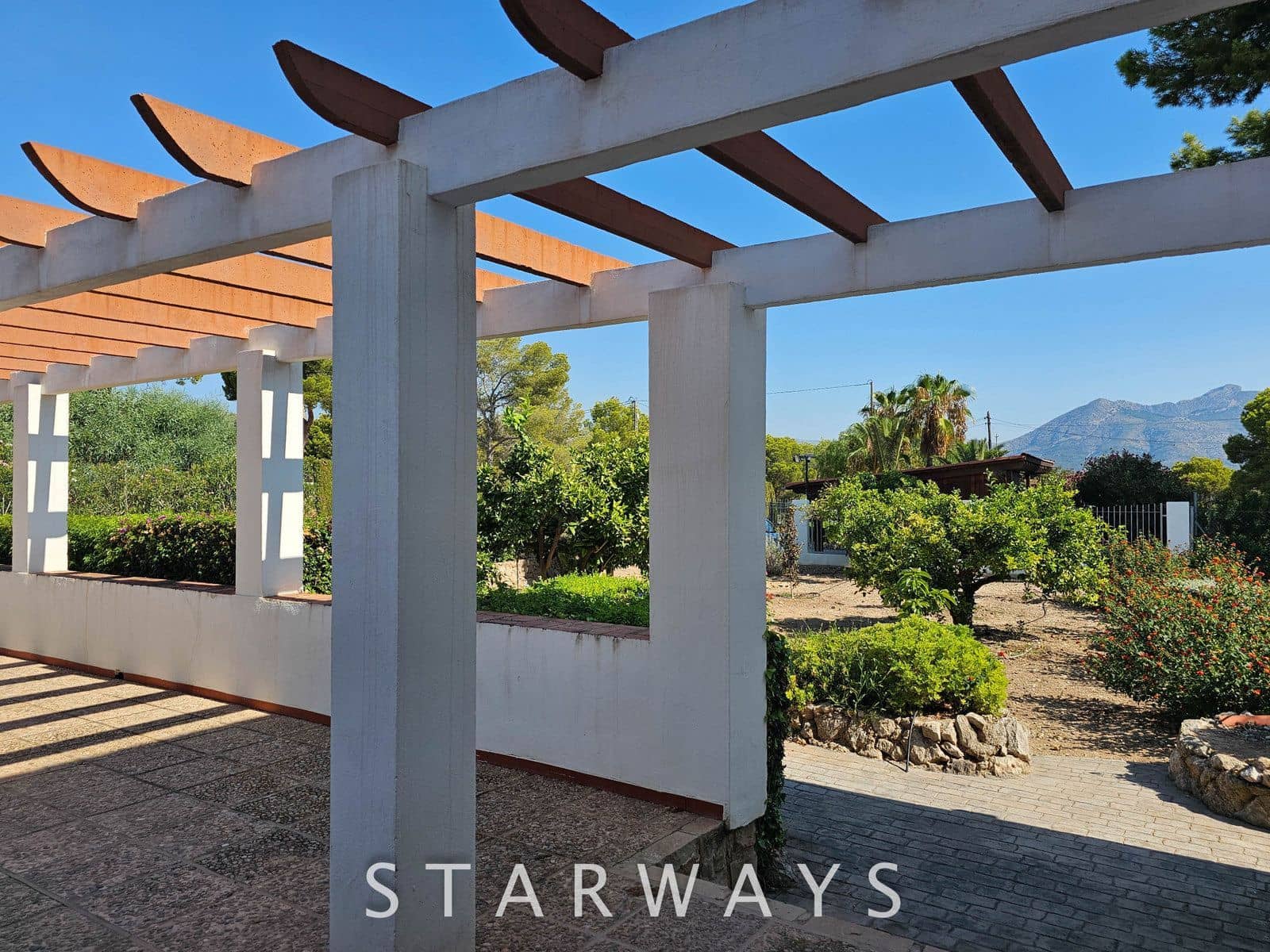 5 Zimmer Villa zu verkaufen in Alfaz del Pi / L'Alfas del Pi mit Pool Garage - 1.600.000 € (Ref: 9178036)